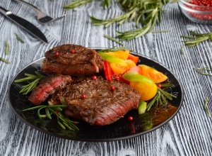 Говяжий антрекот Стейк