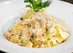 Фетучини с курицей