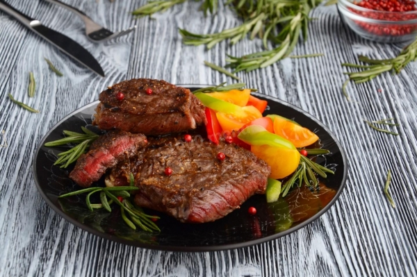 Говяжий антрекот Стейк